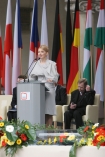 W Krakowie, na Wawelu, odbyy si obchody 20. rocznicy odzyskania wolnoci i upadku komunizmu. n/z  Premier Ukrainy Julia Tymoszenko