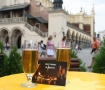 W Krakowie mona zakupi pocztwki z pozdrowieniami o treci: Very drunk in Cracow.