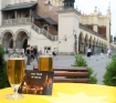 W Krakowie mona zakupi pocztwki z pozdrowieniami o treci: Very drunk in Cracow.