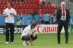 08.06.2008, Klagenfurt, pierwszy mecz reprezentacji Leo Beenhakkera na Mistrzostwach Europy: Polska - Niemcy 0:2. 

n/z Dariusz Dudka, Euzebiusz Smolarek i Leo Beenhakker

