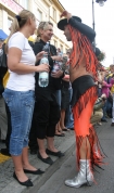 08.09.2007: Ulicami Nowego wiatu w Warszawie przesza prada 5 festiwalu kultury brazylijskiej.