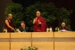 Krakw, 08.12.2008. Duchowy i polityczny przywdca Tybetaczykw Dalajlama XIV podczas spotkania ze studentami w Audytorium Maximum Uniwersytetu Jagielloskiego w Krakowie