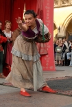 XX Midzynarodowy Festiwal Teatrw Ulicznych Krakw lipiec 2007 n/z Teatr Gry i Ludzie (Katowice) Kuglarze Rynek Gwny.