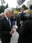 n/z Jerzy Buzek przed Sejmem