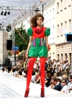 13 lipca 2008r, na Warszawskim Nowym wiecie, po raz czwarty odbyo si Warsaw Fashion Street - najwiksze w polsce pokazy mody. n/z prezentowana kolekcja Pauliny Palian