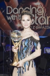 Fianal Tanca z Gwaizdami - Dancin with the Stars telewizji POLSAT; Warszawa 13-11-2015; n/z:  Ewelina Lisowska krysztalowa kula