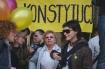 Kazimiera Szczuka podczas demonstracji przeciwnikw zmian w konstytucji i zaostrzenia ustawy aborcyjnej