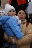 16 marca 2008 Warszawiacy i przedstawiciele organizacji pozarzadowych spotkali si przed Ambasada Chin aby upomnie si o wolno Tybetu oraz zaprotestowa przeciwko popieraniu przez polskie wadze organizacji Olimpiady w Bejjing.               