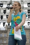 III Festiwal Zaczarowanej Piosenki - Dymna, Krakow 16.06.07. n/z Ewelina Flinta podczas prby.