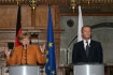 Angela Merkel w Trojmiescie
Kanclerz Niemiec przybyla do Gdanska z kilku godzinna wizyta
Spotkala sie z premierem Donaldem Tuskiem i wojewoda pomorskim.
Gdansk 16.06.2008
N/z
