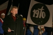 37 rocznica Grudnia 70 w Gdyni 17.12.2007 
 N/z przemawia Dariusz Adamski przewodniczacy NSZZ Solidarnosc Stoczni Gdynia
