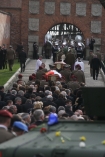 Krakw, 18.04.2010. Pogrzeb Pary Prezydenckiej Lecha i Marii Kaczyskich, ktrzy zmarli podczas katastrofy rzdowego samolotu TU-154M w Smolesku