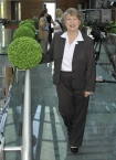 W nowym budynku TVP w Warszawie 18 maja 2009 roku odbyo si sporkanie prasowe z twrcami i prezenterami programu "Pytanie na niadanie". n/z Irena Santor
