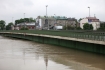 19.05.2010, Krakw, Powd: Stan alarmowy na Wile zosta przekroczony, ze wzgldw bezpieczestwa zamknity zosta Most Dbnicki.