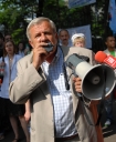 Manifestacja pielgniarek pod Kancelari Prezesa Rady Ministrw,dzie drugi n/z Wadysaw Siewierski, przewodniczcy Forum Zwizkw Zawodowych