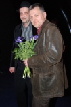 W warszawskich Zotych Tarasach 25 kwietnia 2008 roku odbya si premiera filmu Futro. n/z Janusz Chabior i Tomasz Drozdowicz