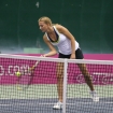 Turniej tenisowy Fed Cup 

Agniszka Radwanska wszedzie porusza sie w asyscie uzbrojonego
osobistego ochroniarza ma on bron i kajdanki
Sopot 25.04.2010

N/z marta domachowska