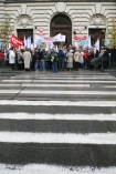 Pikieta nauczycieli zorganizowana przez ZNP odbya si w Krakowie pod Urzdem Wojewdzkim przy ulicy Basztowej 22.