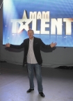 W warszawskim studiu Hollywood TVN 26 padziernika odbya si konferencja programu "Mam talent". n/z Wojciech Iwaski