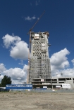 28.08.07 Budowa apartamentowcow Sea Towers w Gdyni. Dwie wieze o wysokosci 90 m (28 kondygnacji) i 116 m (36 pieter, z masztem 138 m) beda najwyzszymi budynkami w Gdyni, a w Polsce na 9. miejscu. Budowa zakonczy sie w 2009 roku, w kompleksie znajdowac sie beda apartamenty oraz lokale uzytkowe i biurowe N/z widok ze Skweru Kociuszki