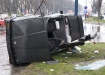 Wypadek, skrzyowanie ulic W. Andersa z Alej Pokoju Nowa Huta, 29.03.2008 r.
n/z wywrcone BMW, przyczyn wypadku byla nadmierna prdko.
