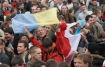 Przyznanie organizacji Mistrzostw Europy 2012 Polsce i Ukrainie. Impreza zorganizowana na Rynku Gwnym w Krakowie. n/z Rado z decyzji UEFA.