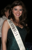 Miss World 2006 (pokaz sztucznych ogni nad Wis). n/z Miss Australii Sabrina Houssami.