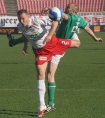 Orange Ekstraklasa: KS d - GKS Bechatw 0:1. n/z Tomasz Kos (KS) i Mariusz Ujek (GKS).