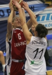 Koszykwka kobiet: Wisa Can-Pack Krakw - AZS Gorzw 88:58. n/z Monika Krawiec (Wisa)