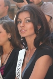 Miss World 2006 (spacer po Rynku Gwnym w Krakowie). n/z Miss Polonia - Marzena Cielik